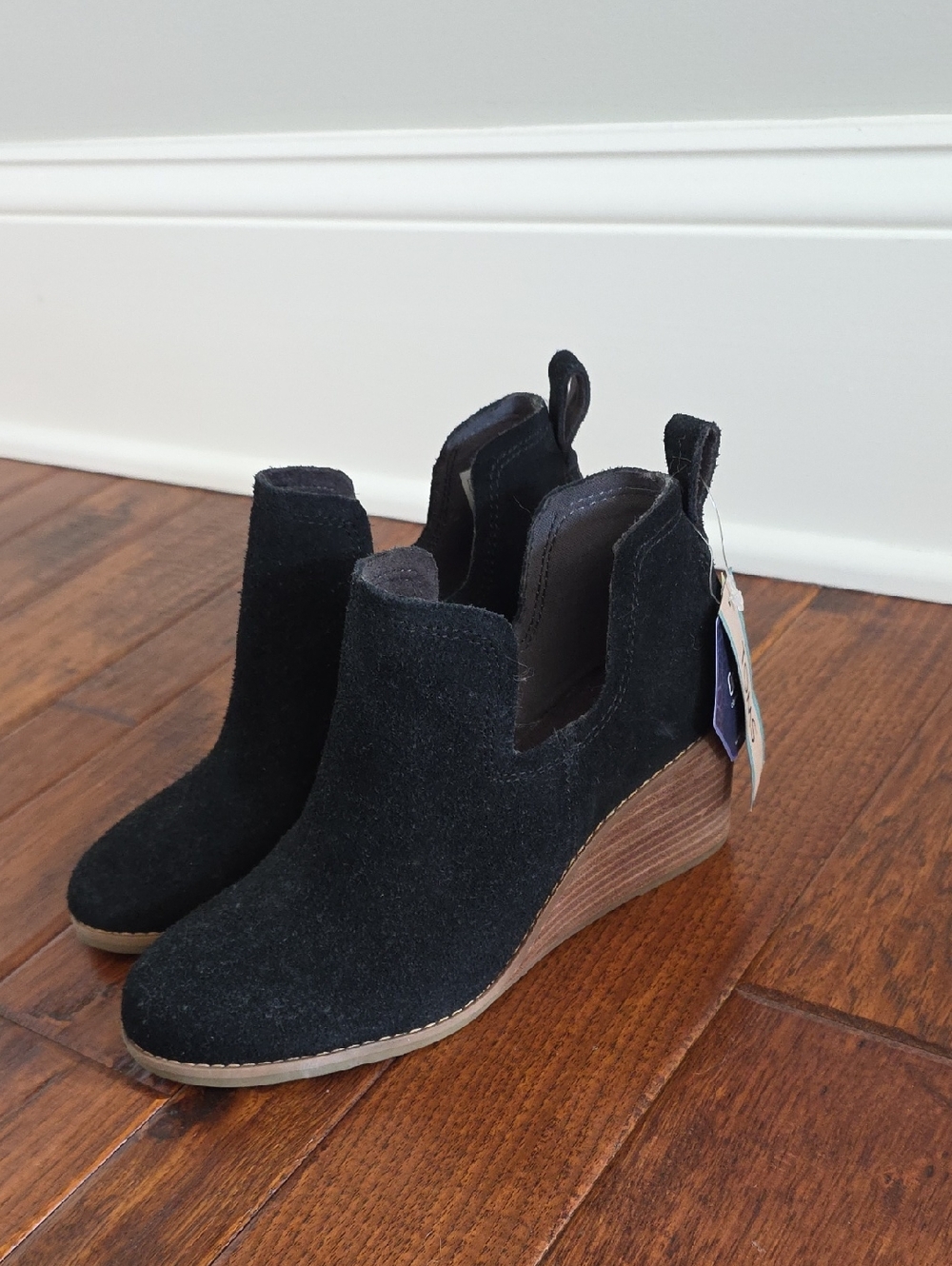 Toms Black Suede Wedge Chelsea Booties